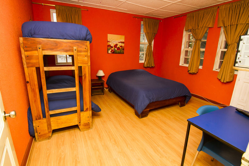 Hostal Alcala Quito Bagian luar foto