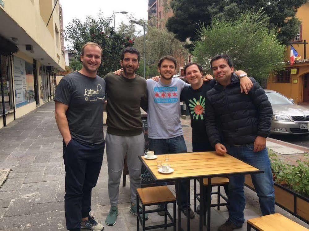 Hostal Alcala Quito Bagian luar foto